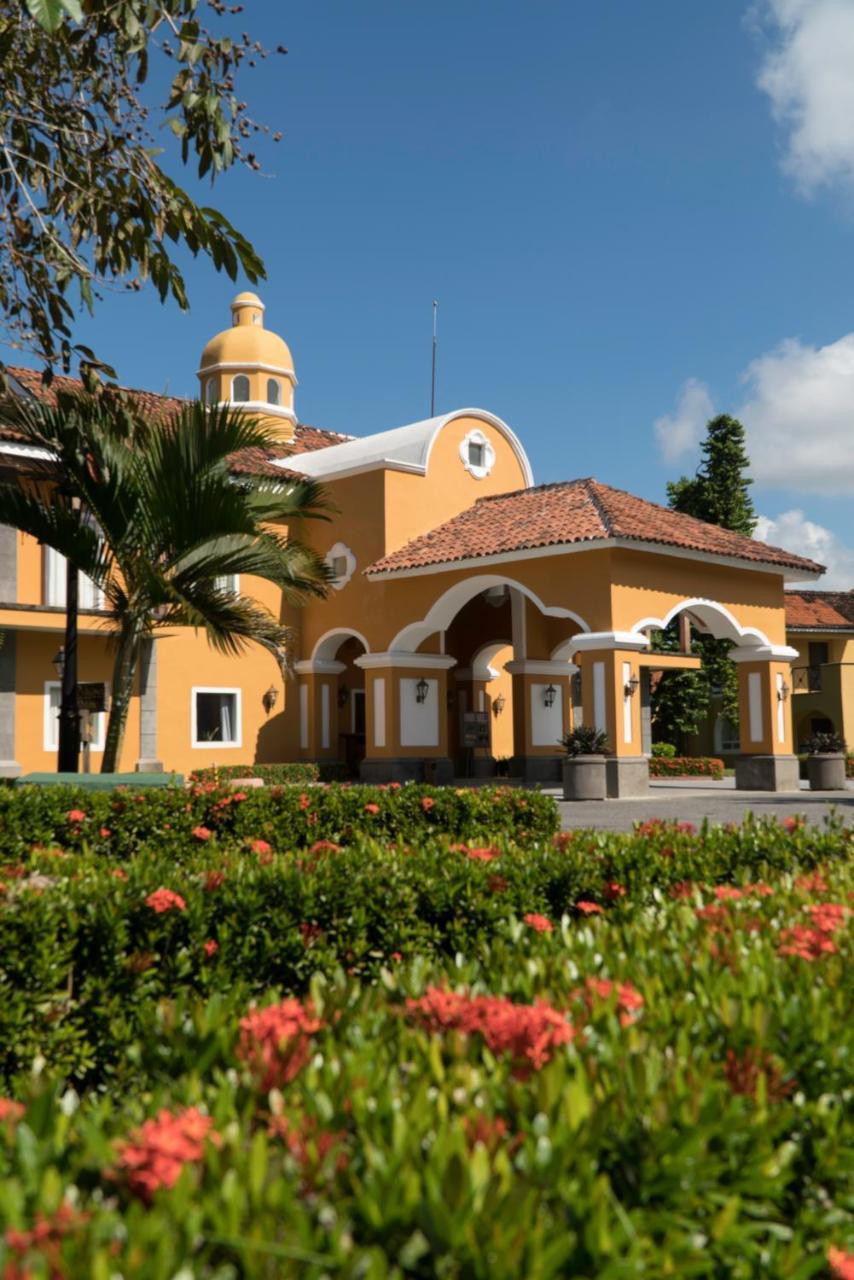 Amatique Bay Hotel Puerto Barrios Exterior photo